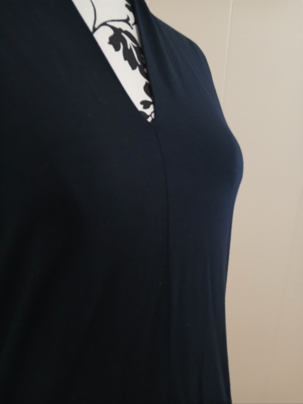 TALBOTS Black Long Sleeve V-Neck Top - Picture 4 of 5